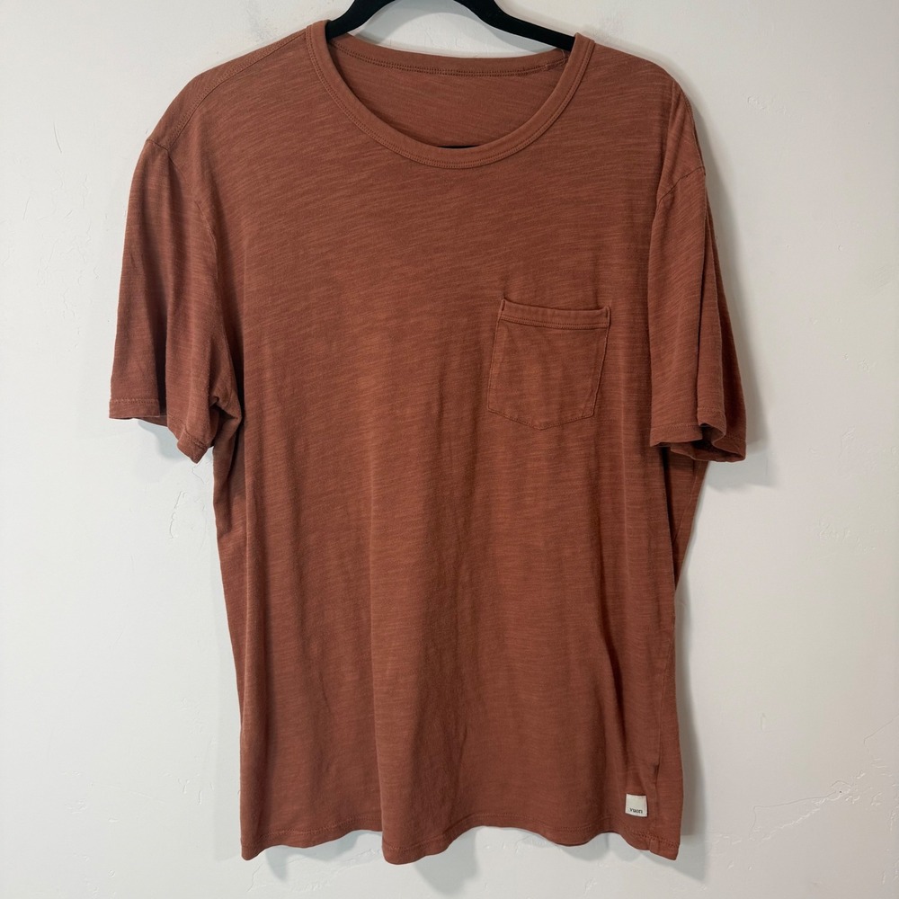 Vuori Mens The Rise Tee T-Shirt Medium Pocket Clay Orange Slub Jersey V182